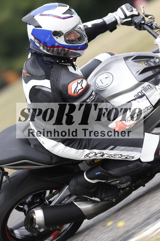 Archiv-2025/32 07.07.2025 Plüss Moto Sport ADR/Einsteiger/backside